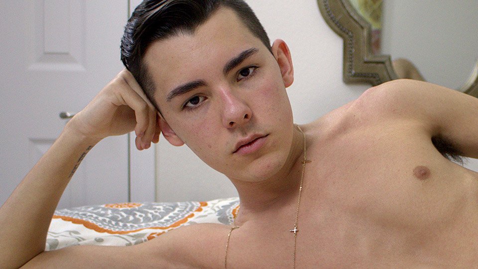 Home Made Twinks: Twinky Little Connor Pleasing Himself